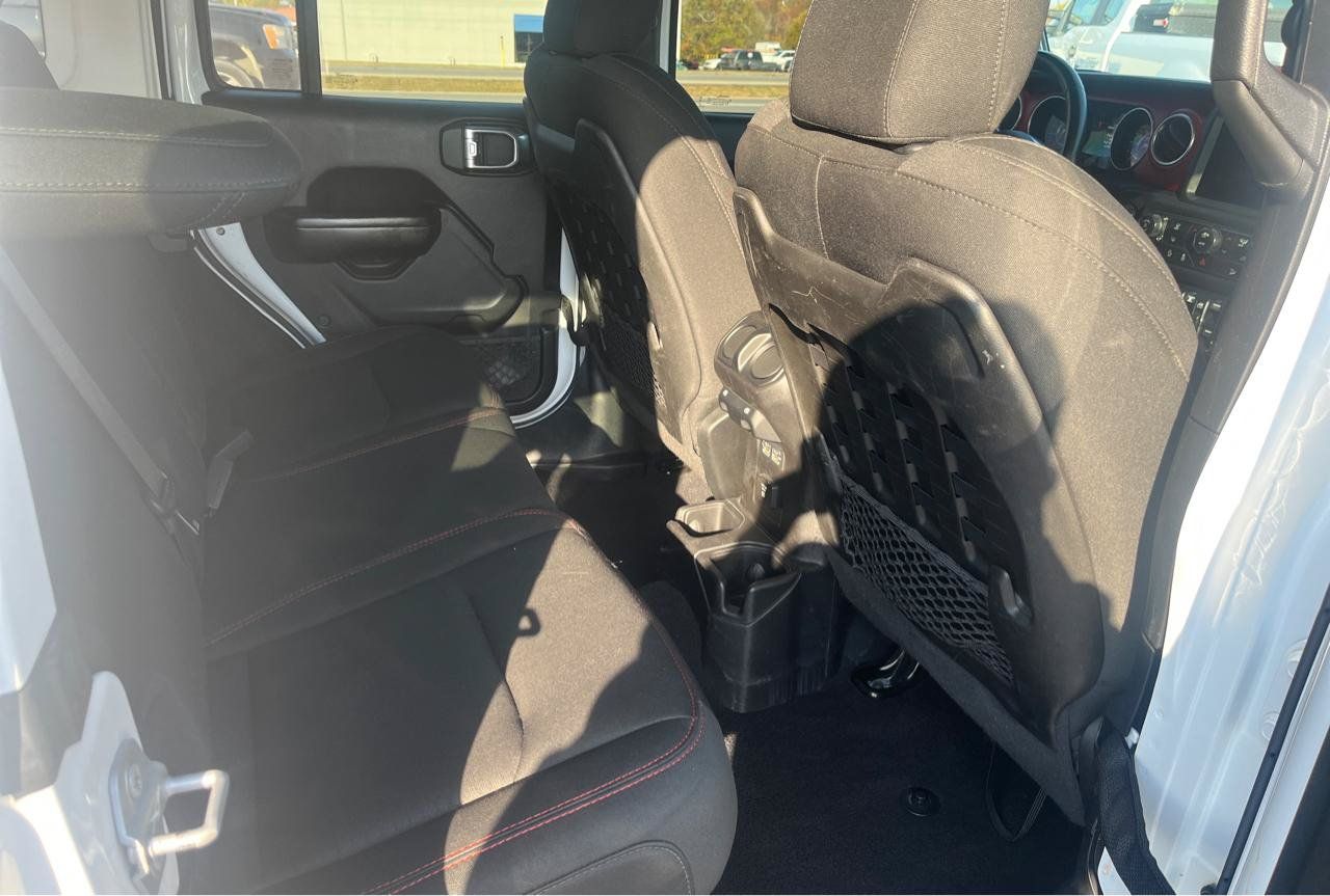 Used 2018 Jeep Wrangler Unlimited Rubicon AWD/4WD image 15