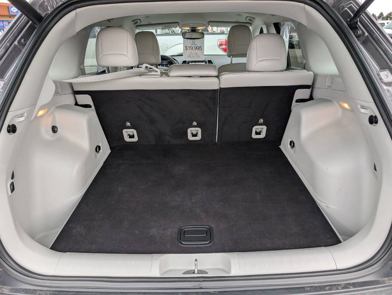 Used 2019 Jeep Cherokee Limited w/ Trailer Tow Group AWD/4WD image 13