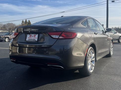 Used 2016 Chrysler 200 S w/ Comfort Group image 23