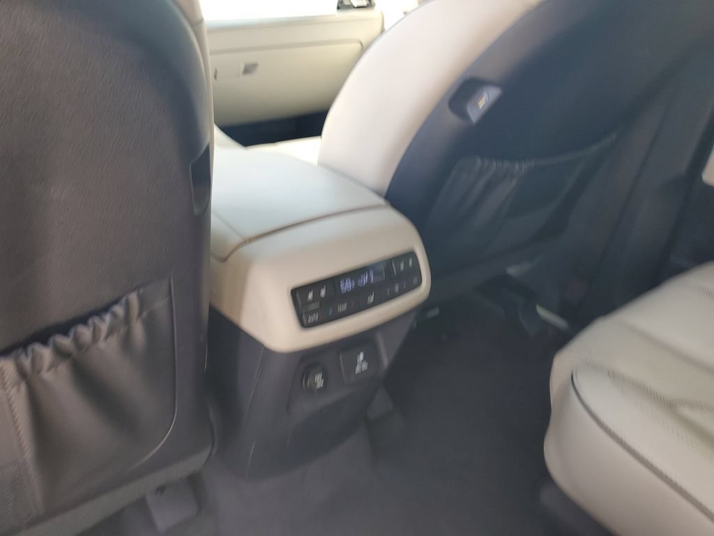 Used 2021 Hyundai Palisade Limited FWD image 13