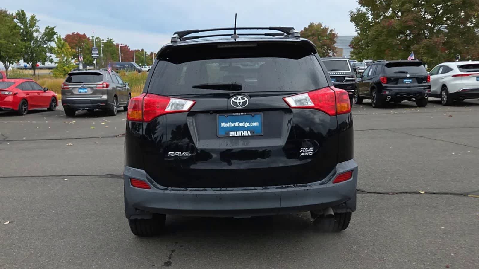 Used 2015 Toyota RAV4 XLE AWD/4WD image 7