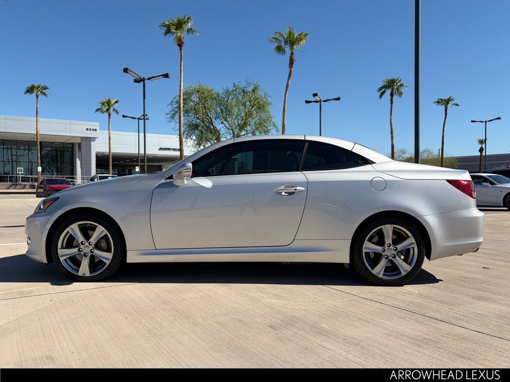 Used 2012 Lexus IS 250C RWD image 3