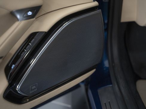 Certified 2025 Ferrari Roma Spider image 30