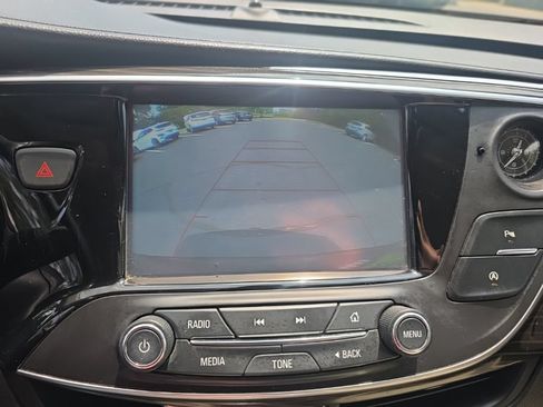 Used 2019 Buick Envision Preferred AWD/4WD image 19