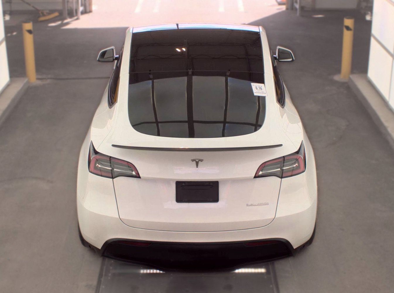 Used 2023 Tesla Model Y Long Range AWD/4WD image 5