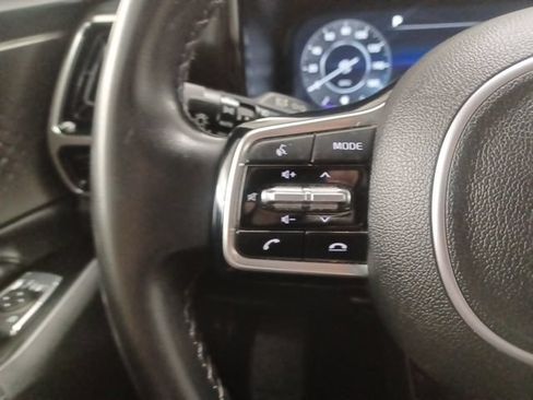 Used 2023 Kia Sorento SX AWD/4WD image 20
