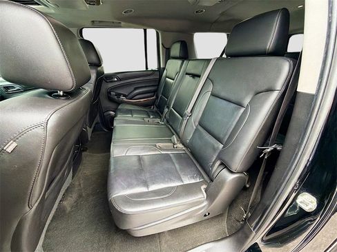 Used 2015 Chevrolet Suburban LT image 29