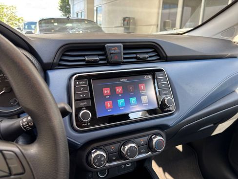 Used 2025 Nissan Versa SV FWD image 20