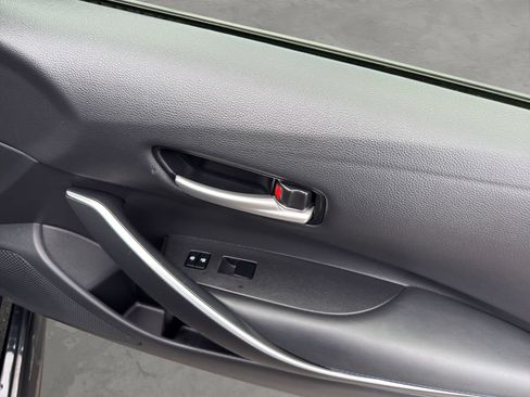 Used 2021 Toyota Corolla SE FWD image 19