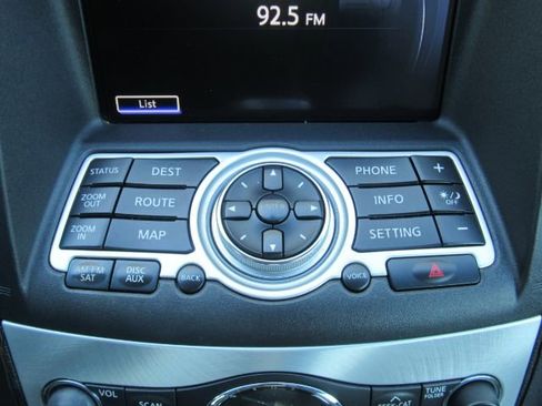 Used 2010 INFINITI G37 Convertible w/ Premium Pkg image 35