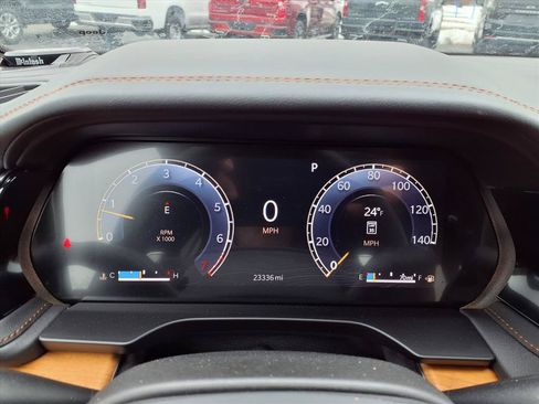 Used 2024 Jeep Grand Cherokee L Summit AWD/4WD image 14
