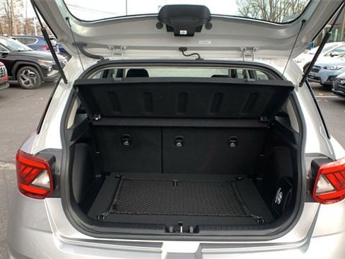 Certified 2023 Hyundai Venue SEL image 24