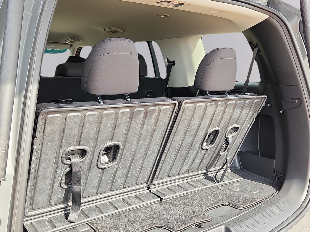 Used 2025 Hyundai Santa Fe SE FWD image 11