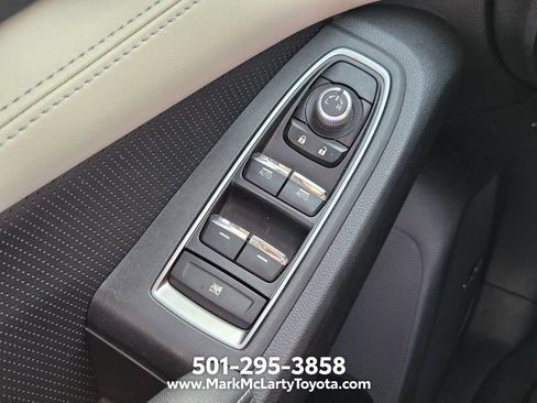 Used 2020 Subaru Ascent Limited w/ Technology Package AWD/4WD image 29