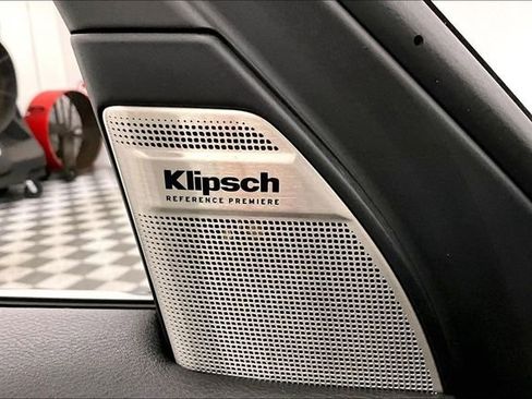 Used 2025 INFINITI QX80 Sensory image 40