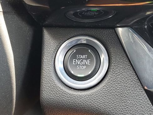 Used 2025 Buick Envista Sport Touring w/ Convenience I Package FWD image 24