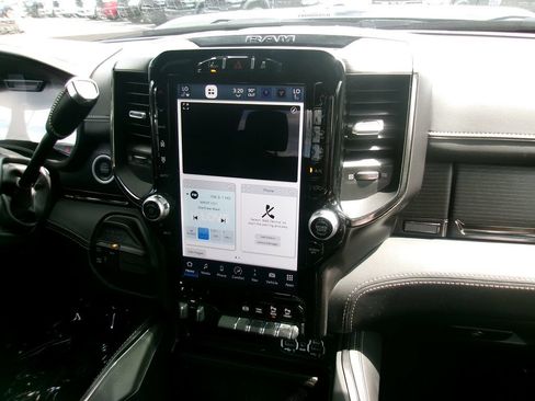 Certified 2024 RAM 2500 Limited AWD/4WD image 15