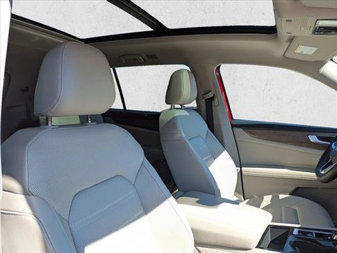 Used 2024 Volkswagen Atlas SEL image 21