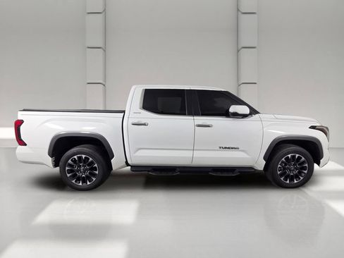 Used 2025 Toyota Tundra Limited AWD/4WD image 4