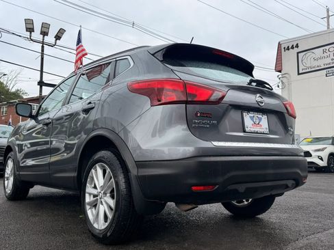Used 2018 Nissan Rogue Sport SV w/ SV All-Weather Package AWD/4WD image 8