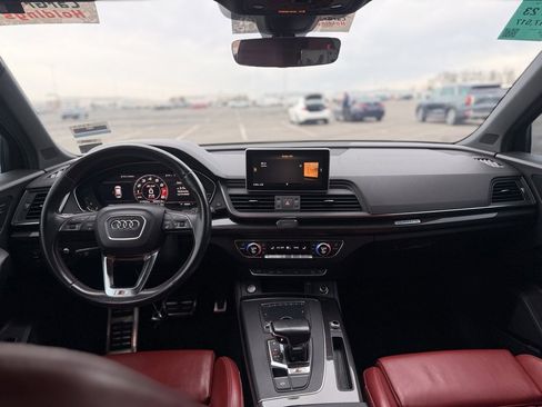 Used 2018 Audi SQ5 Prestige w/ Prestige Package image 19