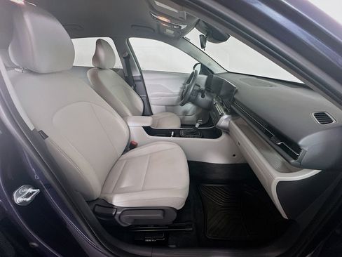 Used 2025 Hyundai Kona SEL image 32