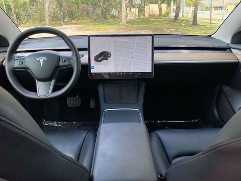 Used 2022 Tesla Model 3 Long Range image 24