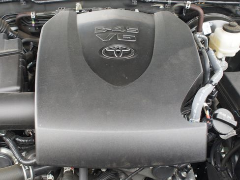 Used 2023 Toyota Tacoma SR image 25