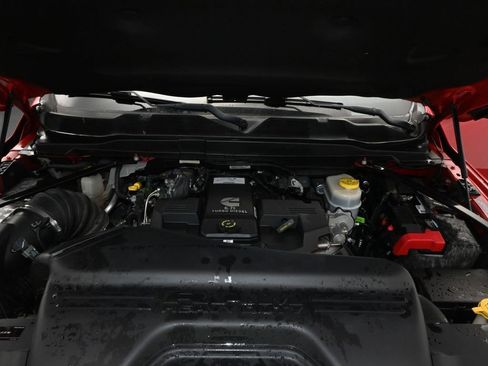 Used 2019 RAM 2500 Laramie image 12