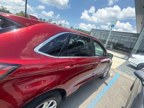 Used 2017 Ford Edge SEL w/ Canadian Touring Package AWD/4WD image 14