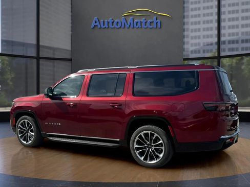 Used 2023 Jeep Wagoneer L Series II w/ Convenience Group I image 8