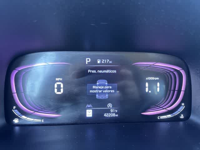 Used 2024 Kia Soul LX w/ Option Group 015 FWD image 32