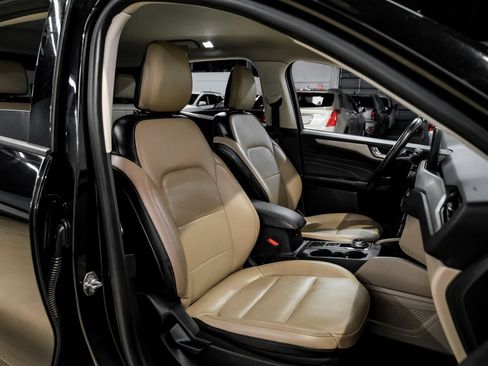 Used 2021 Ford Escape SEL image 29