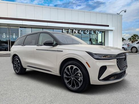 New 2026 Lincoln Nautilus Reserve AWD/4WD image 1