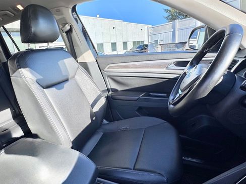 Used 2018 Volkswagen Atlas SEL AWD/4WD image 20