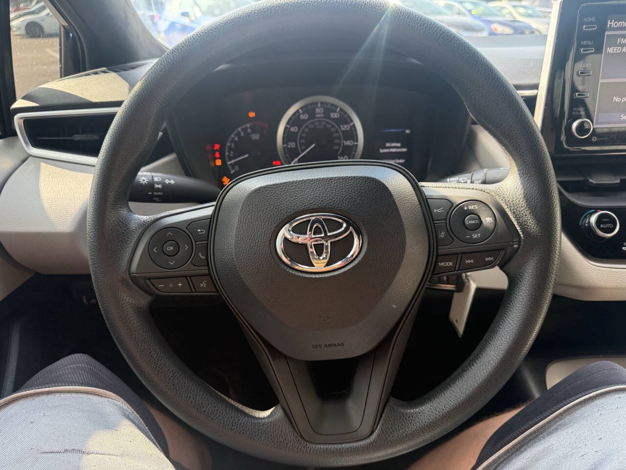 Used 2021 Toyota Corolla LE FWD image 21