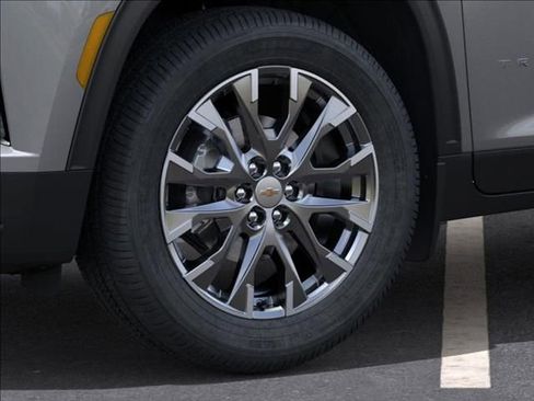 New 2026 Chevrolet Traverse LT w/ Sun and Wheel Package image 9