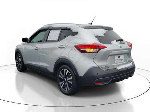 Certified 2020 Nissan Kicks SV image 3