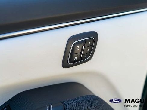 Used 2025 Ford Mustang Mach-E Premium AWD/4WD image 17