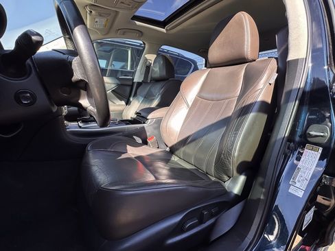 Used 2016 INFINITI Q70 L 3.7 w/ Deluxe Touring Package image 8