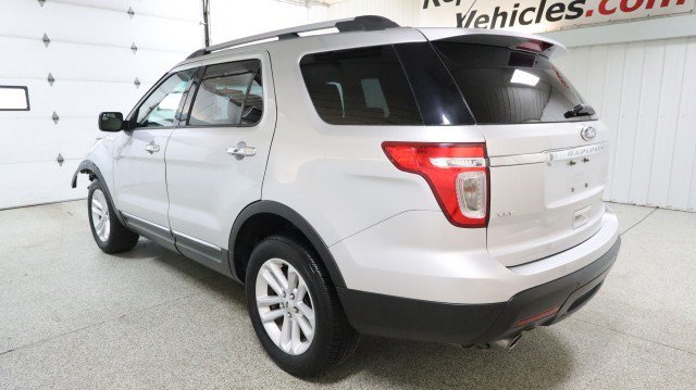 Used 2014 Ford Explorer XLT AWD/4WD image 3