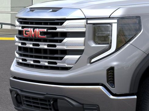 New 2026 GMC Sierra 1500 SLE w/ Preferred Package AWD/4WD image 14