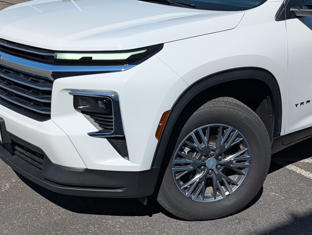 Used 2024 Chevrolet Traverse LT AWD/4WD image 28