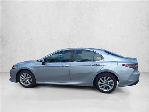 Used 2023 Toyota Camry LE FWD image 6