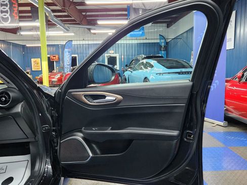 Used 2017 Alfa Romeo Giulia Ti w/ TI Performance Package image 15