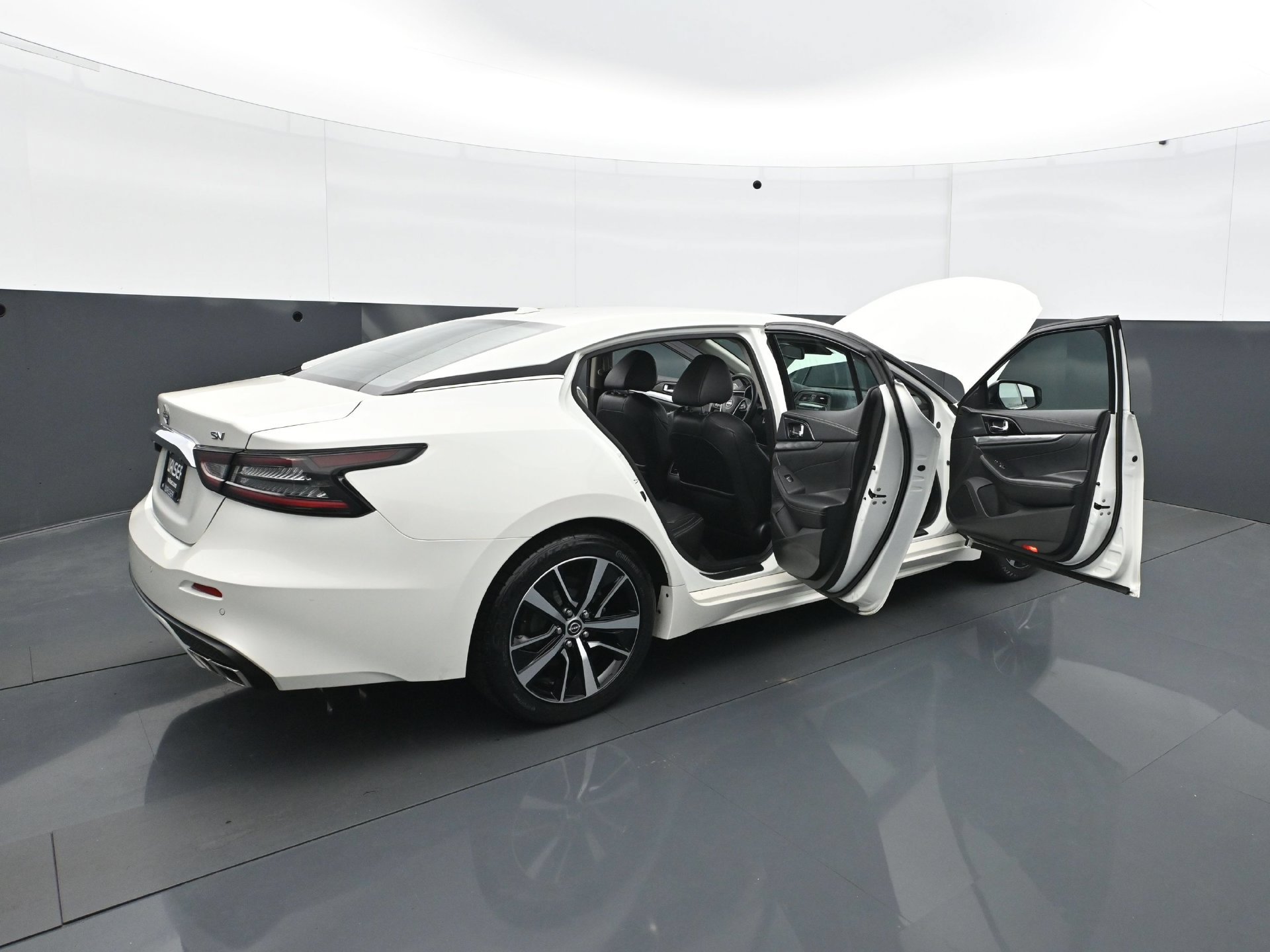 Used 2023 Nissan Maxima SV w/ Floor Mat Group FWD image 32