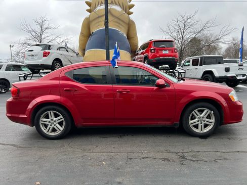 Used 2011 Dodge Avenger Mainstreet image 7