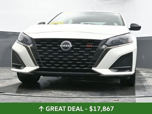 Used 2024 Nissan Altima 2.5 SR image 46