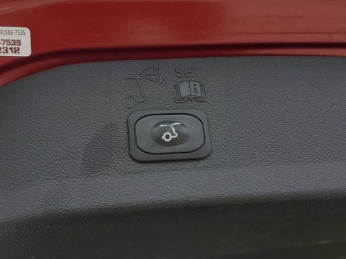 Used 2019 Ford Escape SEL FWD image 11