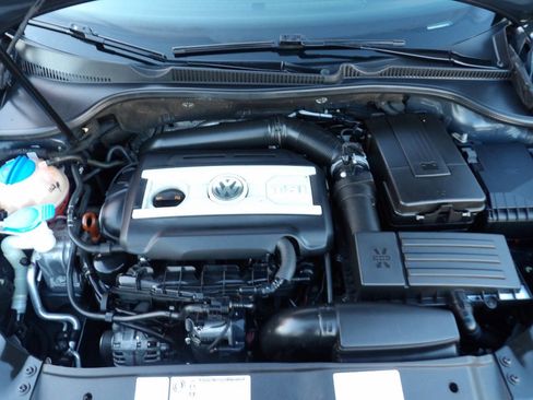 Used 2012 Volkswagen GTI 4-Door image 14